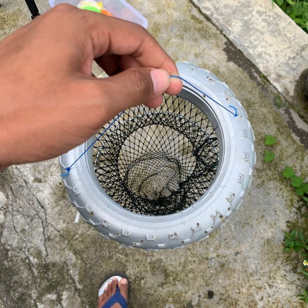Karamba Tempat Ikan Hasil Pancingan Pancing - Gambar 3