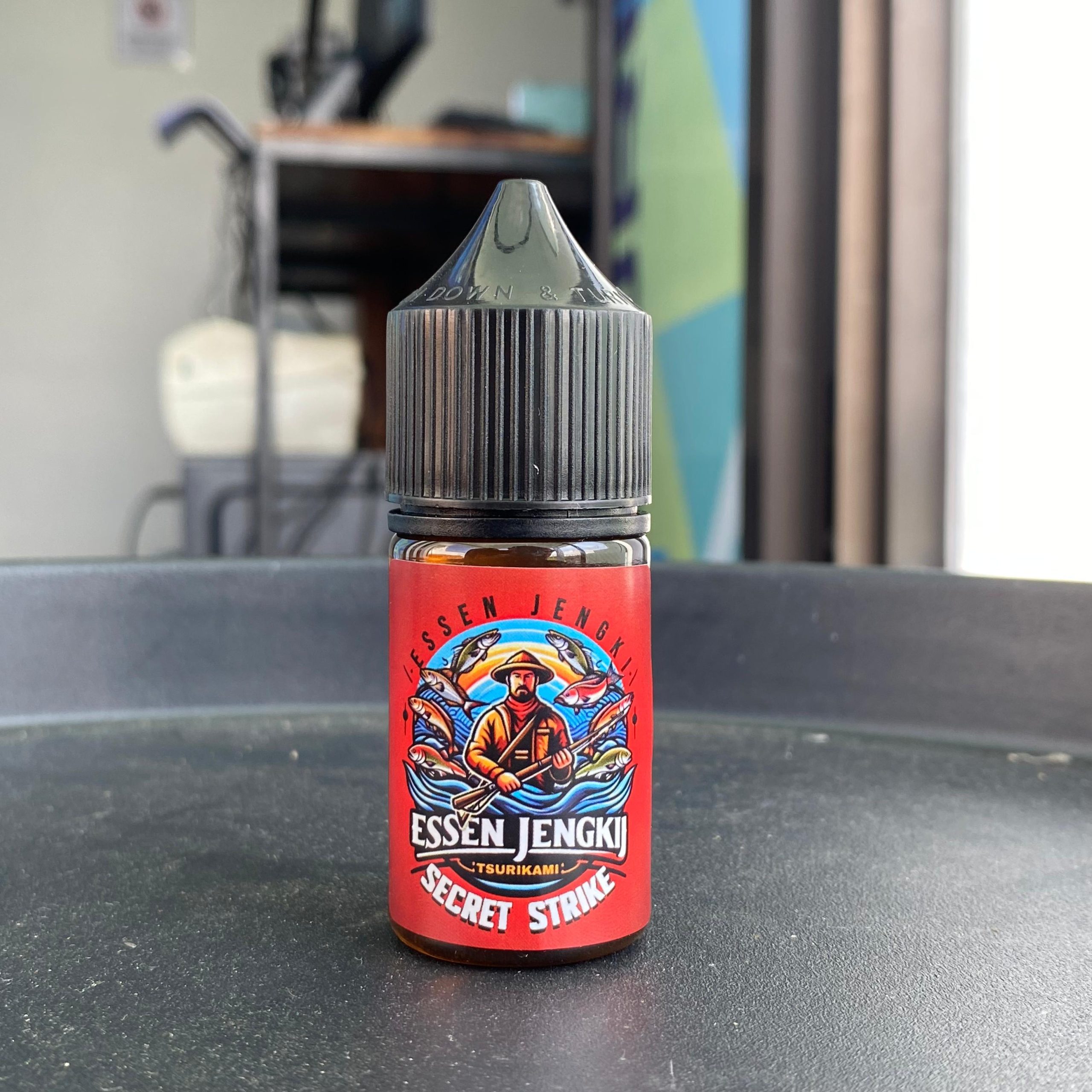 Essen Jengki Secret Strike Tsurikami 30ml Aroma Amis untuk Media Lumut Cacing - Gambar 6